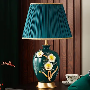 Novo Chinês esmalte colorido lâmpada de mesa, American quarto lâmpada de cabeceira, Europeu sala de estar acolhedora e criativa de cerâmica lâmpada